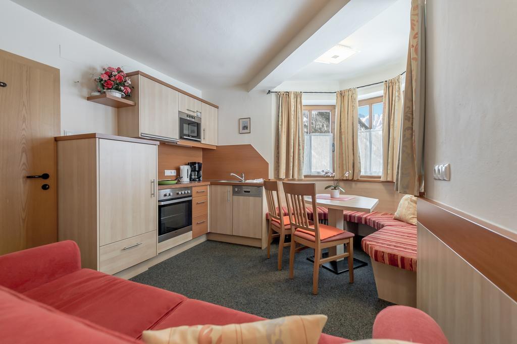 Ferienwohnungen Haus Daheim Längenfeld Buitenkant foto
